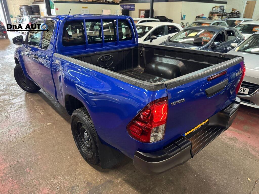 Toyota Hilux 2.4 D-4D Active Pickup Extended Cab 4dr Diesel Manual 4WD Euro 6 (3.5t) (150 ps)