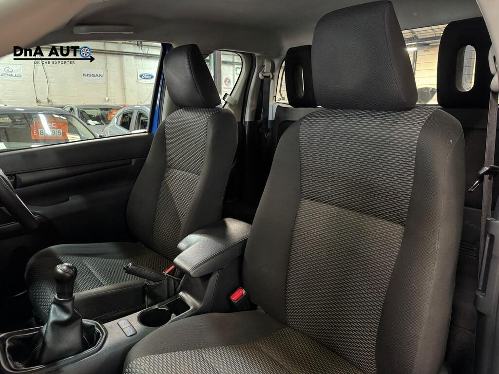 Toyota Hilux 2.4 D-4D Active Pickup Extended Cab 4dr Diesel Manual 4WD Euro 6 (3.5t) (150 ps)