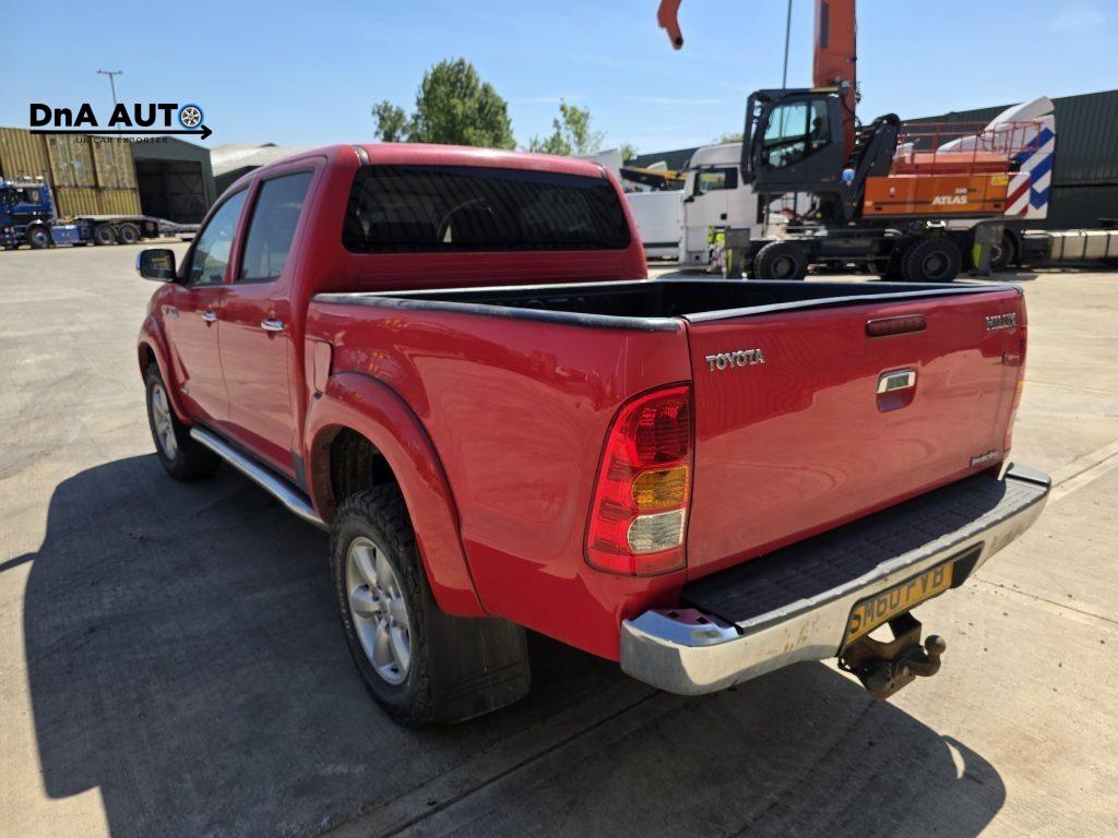 Toyota Hilux 3.0 D-4D Invincible Pickup 4dr Diesel Manual 4WD (279 g/km, 171 bhp)