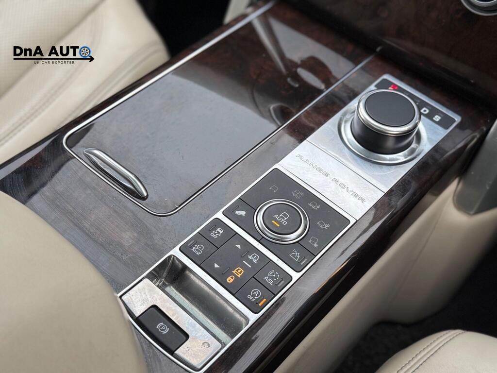 Land Rover Range Rover 4.4 SD V8 Autobiography SUV 5dr Diesel Auto 4WD Euro 6 (s/s) (339 ps)